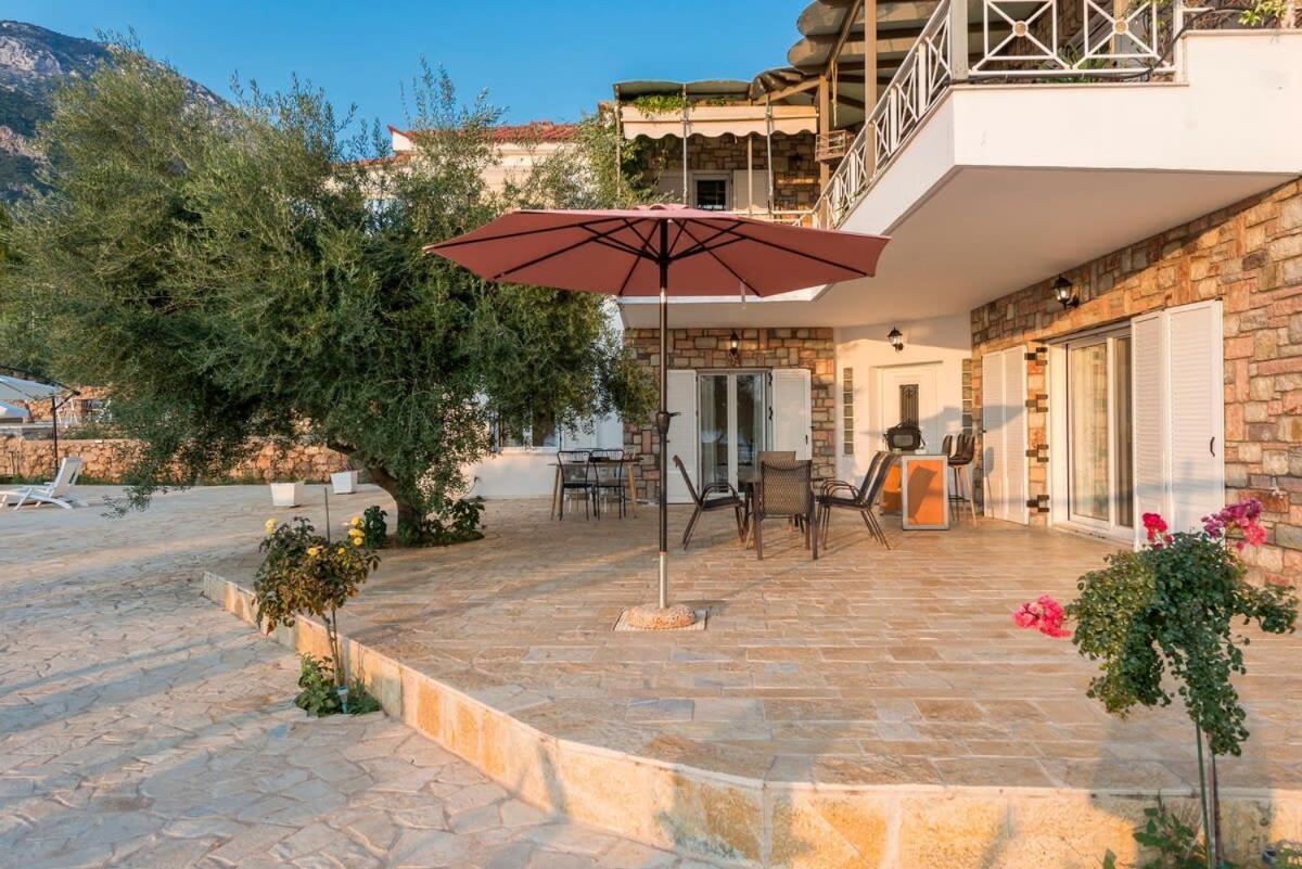 Villa Needa'S - Emotions House Crystal Pool Mikra Mandinia Exterior photo